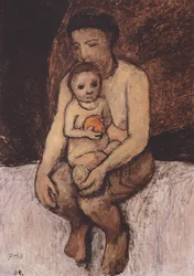 Mère assise avec enfant sur les genoux